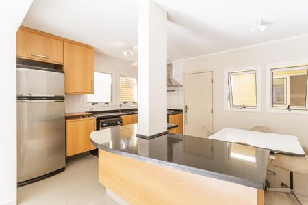 Casa de condomínio para alugar com 250m², 3 quartos e 2 vagasCozinha