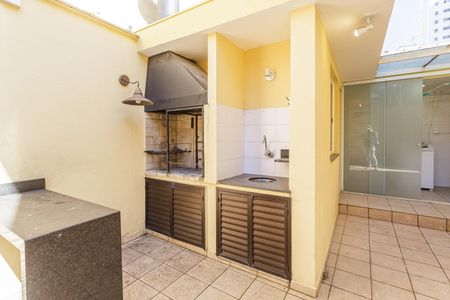 Casa de condomínio para alugar com 250m², 3 quartos e 2 vagasChurrasqueira