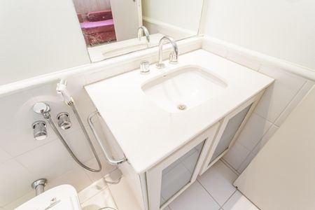 Casa de condomínio para alugar com 250m², 3 quartos e 2 vagasBanheiro da Suíte 1