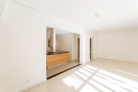 Casa de condomínio para alugar com 250m², 3 quartos e 2 vagasSala