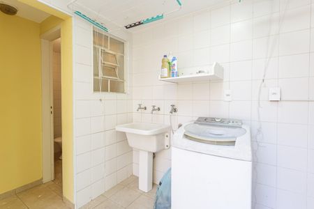 Casa de condomínio para alugar com 250m², 3 quartos e 2 vagasÁrea de Serviço