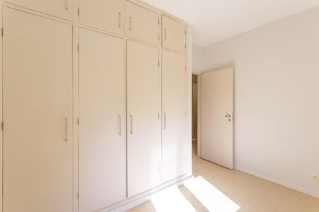 Casa de condomínio para alugar com 250m², 3 quartos e 2 vagasQuarto 1