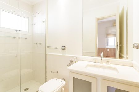 Casa de condomínio para alugar com 250m², 3 quartos e 2 vagasBanheiro da Suíte 1