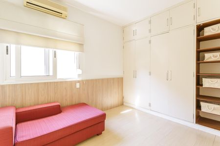 Casa de condomínio para alugar com 250m², 3 quartos e 2 vagasSuíte 1