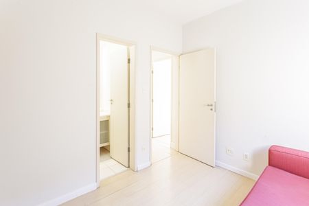 Casa de condomínio para alugar com 250m², 3 quartos e 2 vagasSuíte 1