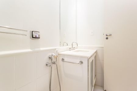 Casa de condomínio para alugar com 250m², 3 quartos e 2 vagasBanheiro da Suíte 1