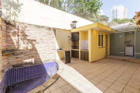 Casa de condomínio para alugar com 250m², 3 quartos e 2 vagasPiscina