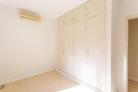 Casa de condomínio para alugar com 250m², 3 quartos e 2 vagasQuarto 1