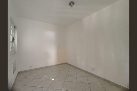 Casa de condomínio para alugar com 150m², 4 quartos e 2 vagasQuarto 2
