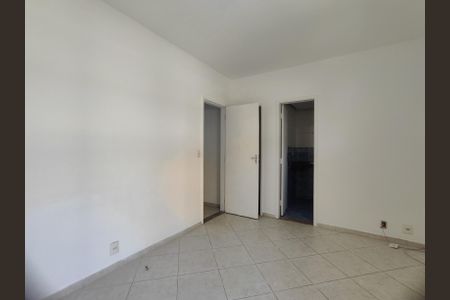 Casa de condomínio para alugar com 150m², 4 quartos e 2 vagasSuíte