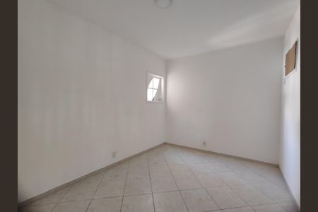 Casa de condomínio para alugar com 150m², 4 quartos e 2 vagasQuarto 1