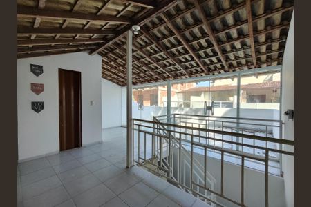 Casa de condomínio para alugar com 150m², 4 quartos e 2 vagasSótão