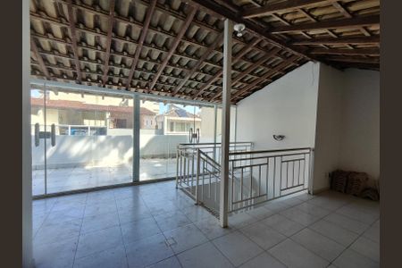 Casa de condomínio para alugar com 150m², 4 quartos e 2 vagasSótão