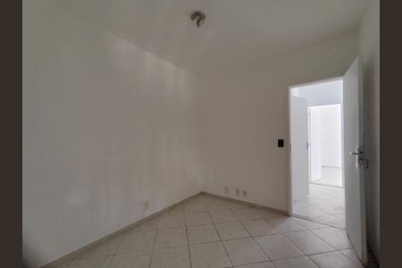 Casa de condomínio para alugar com 150m², 4 quartos e 2 vagasQuarto 2