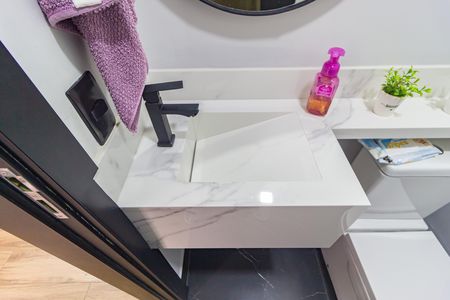 Casa à venda com 151m², 3 quartos e 3 vagas Casa à venda com 151m², 3 quartos e 3 vagasDetalhe - Lavabo
