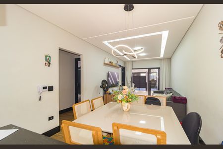 Casa à venda com 151m², 3 quartos e 3 vagas Casa à venda com 151m², 3 quartos e 3 vagasSala de Jantar