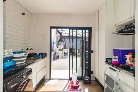 Casa à venda com 151m², 3 quartos e 3 vagas Casa à venda com 151m², 3 quartos e 3 vagasÁrea de Serviço