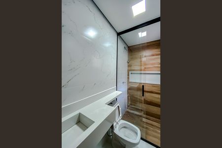 Casa à venda com 200m², 3 quartos e 3 vagasBanheiro da Suíte 3