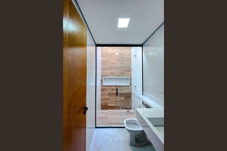 Casa à venda com 200m², 3 quartos e 3 vagasBanheiro da Suíte 1