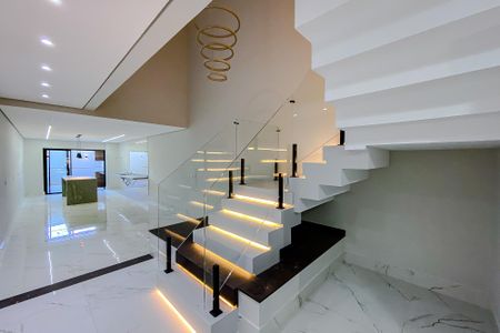 Sala de casa à venda com 3 quartos, 200m² em Vila Prudente, São Paulo