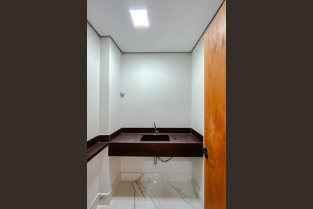 Casa à venda com 200m², 3 quartos e 3 vagasLavabo