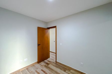 Casa à venda com 200m², 3 quartos e 3 vagasQuarto 2 - Suíte