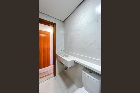 Casa à venda com 200m², 3 quartos e 3 vagasBanheiro da Suíte 3