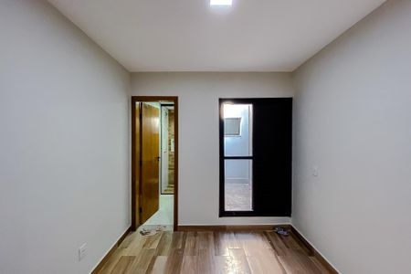 Casa à venda com 200m², 3 quartos e 3 vagasQuarto 2 - Suíte