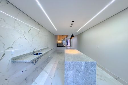 Casa à venda com 200m², 3 quartos e 3 vagasCozinha