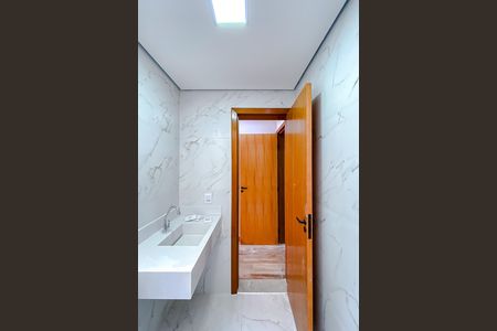 Casa à venda com 200m², 3 quartos e 3 vagasBanheiro da Suíte 1