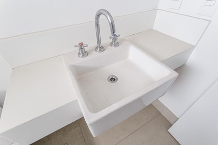 Apartamento à venda com 231m², 3 quartos e 4 vagas Apartamento à venda com 231m², 3 quartos e 4 vagasBanheiro da Suíte 2
