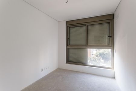 Apartamento à venda com 231m², 3 quartos e 4 vagas Apartamento à venda com 231m², 3 quartos e 4 vagasSuíte 2