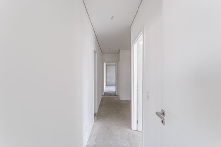 Apartamento à venda com 231m², 3 quartos e 4 vagas Apartamento à venda com 231m², 3 quartos e 4 vagasCorredor