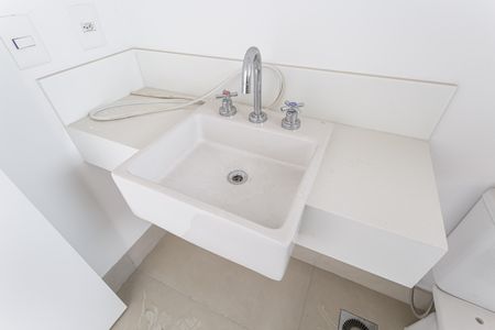 Apartamento à venda com 231m², 3 quartos e 4 vagas Apartamento à venda com 231m², 3 quartos e 4 vagasBanheiro da Suíte 1