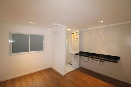 Sala / Cozinha de apartamento para alugar com 2 quartos, 40m² em Santana, São Paulo