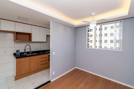 Sala de apartamento para alugar com 2 quartos, 38m² em Bonsucesso, Rio de Janeiro