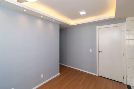 Sala de apartamento para alugar com 2 quartos, 38m² em Bonsucesso, Rio de Janeiro