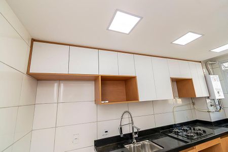 Apartamento para alugar com 38m², 2 quartos e sem vagaCozinha - Armários