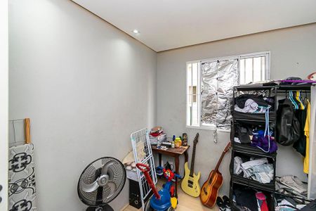 Quarto 1 de apartamento para alugar com 2 quartos, 40m² em Bonsucesso, Rio de Janeiro