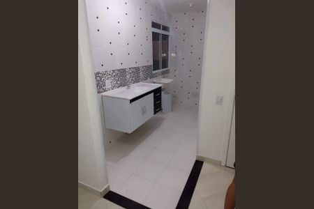 Cozinha de apartamento para alugar com 2 quartos, 39m² em Jardim Lider, São Paulo