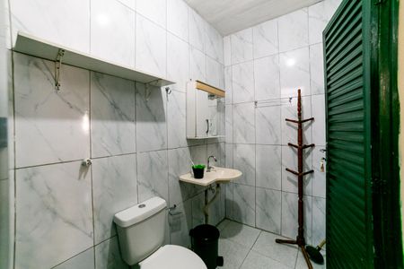 Casa para alugar com 150m², 3 quartos e 1 vaga Casa para alugar com 150m², 3 quartos e 1 vagaBanheiro da Suíte