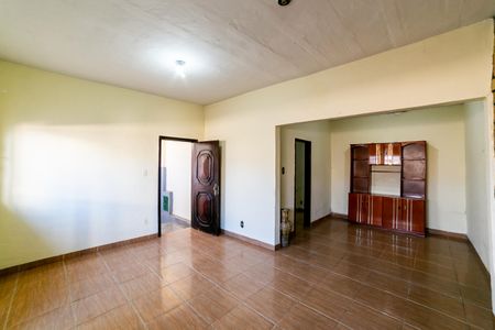 Casa para alugar com 150m², 3 quartos e 1 vaga Casa para alugar com 150m², 3 quartos e 1 vagaSala