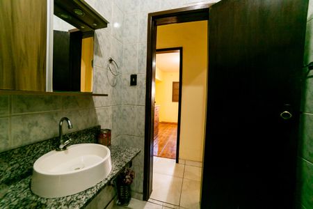 Casa para alugar com 150m², 3 quartos e 1 vaga Casa para alugar com 150m², 3 quartos e 1 vagaBanheiro Social