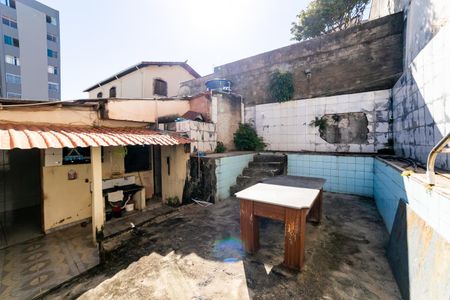 Casa para alugar com 150m², 3 quartos e 1 vaga Casa para alugar com 150m², 3 quartos e 1 vagaQuintal