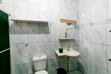 Casa para alugar com 150m², 3 quartos e 1 vaga Casa para alugar com 150m², 3 quartos e 1 vagaBanheiro da Suíte