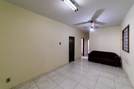 Casa para alugar com 150m², 3 quartos e 1 vaga Casa para alugar com 150m², 3 quartos e 1 vagaCopa