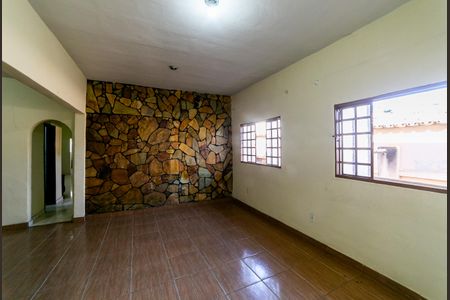 Sala de casa para alugar com 3 quartos, 150m² em Paraíso, Belo Horizonte