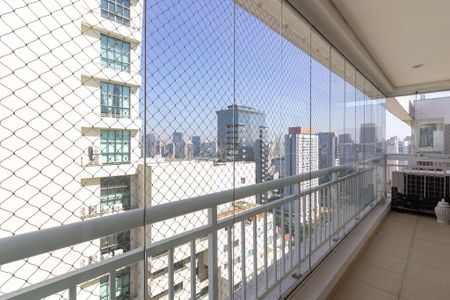 Apartamento para alugar com 125m², 1 quarto e 2 vagasVaranda Suíte