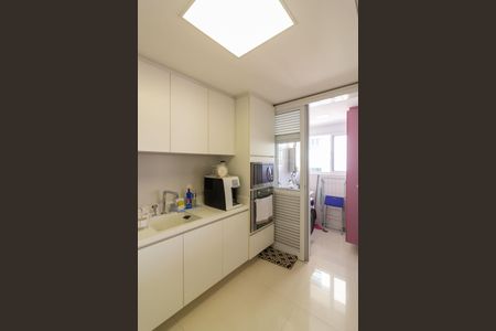 Apartamento para alugar com 125m², 1 quarto e 2 vagasCozinha