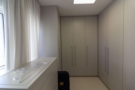 Apartamento para alugar com 125m², 1 quarto e 2 vagasCloset Suíte